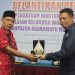Puncak HPN 2024, PWI Indramayu Anugerahi Kepala SMPN 2 Sindang Pemimpin Inovatif     
