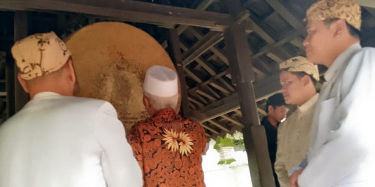 Zaman Wali Songo, Kasepuhan Gelar Tradisi Dlugdagdi Gunakan Penanda Sambut Ramadhan