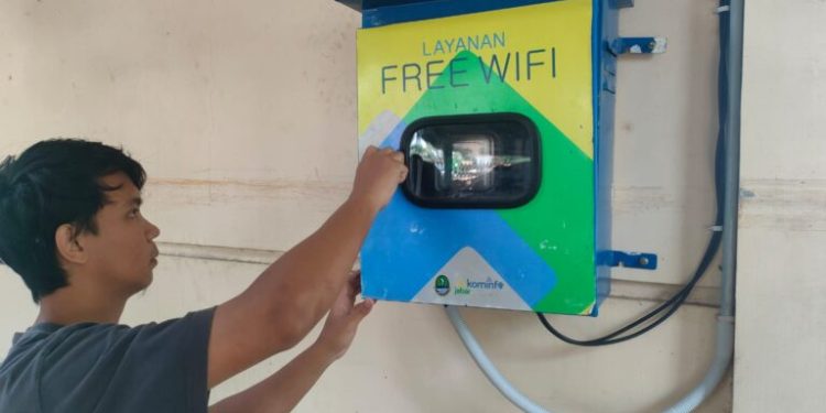 Kerja Sama Dengan Diskominfo  Jabar Sediakan Wifi Gratis 