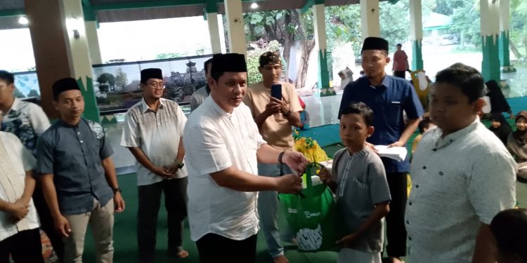 Bukber dan Santunan Anak Yatim di Keraton Kasepuhan Cirebon: Tradisi Berbagi Kebaikan di Bulan Ramadan