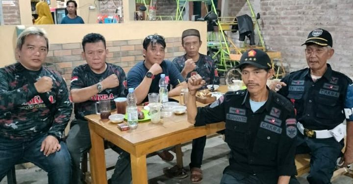 Pererat Silaturahmi LSM CAKRA Resort 3 Cirebon Gelar Buka Puasa Bersama.