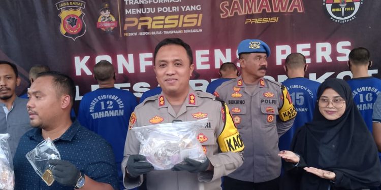 Dua Pria Pelaku Pencurian Emas di Cirebon Diringkus Satreskrim Polres Ciko 