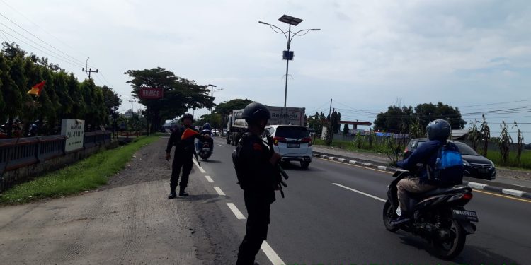 Brimob Kompi 4 Winong Amankan Arus Balik Pemudik dengan Ketat