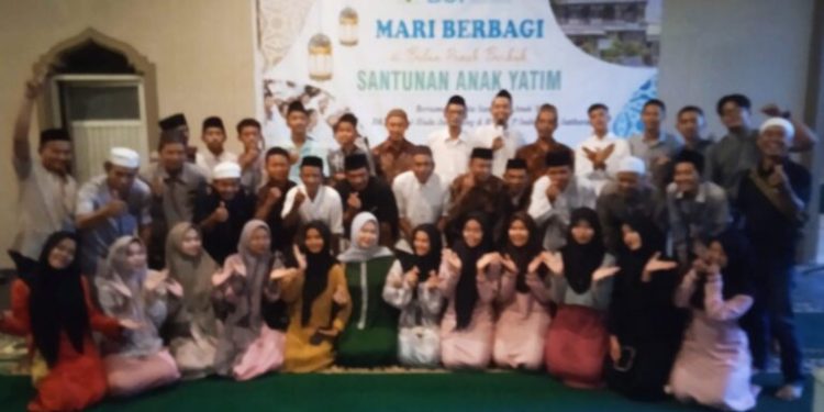 Raih Keberkahan Ramadhan DKM Nurul Huda Santuni  Anak Yatim 