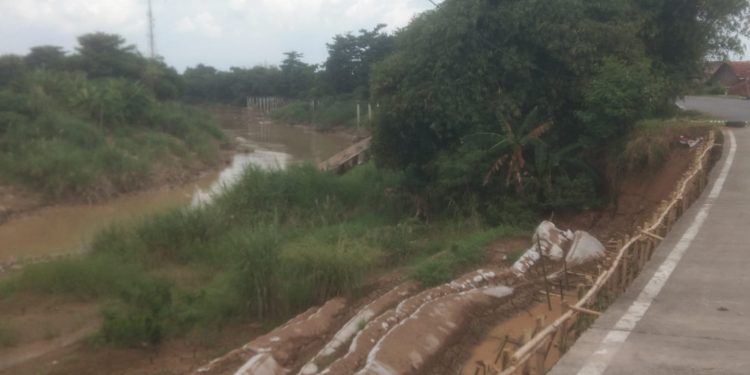 Pemerintah Pusat dan Pemerintah Kabupaten Cirebon Diduga Tidak Serius Tangani Tanggul Kritisi di Desa Kalibuntu 