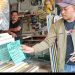 Penjual Bingkai di Cirebon Berikan Bingkai Gratis untuk Mereka yang Hafal 3 Surat Alquran