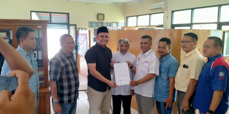 Difasilitasi Bidang Hubin Disnakertrans Kabupaten Cirebon, PT.Aswangga Insan Putra Penuhi Tuntutan FSP TSK-SPSI