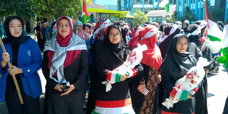 STIKES Muhammadiyah Cirebon Beraksi : Dukung Pembebasan Palestina dan Boikot Produk Pro-Israel