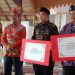 Bupati Cirebon Serahkan Secara Simbolis Insentif Pengelolaan PBB Bagi Kuwu dan Perangkat Desa.