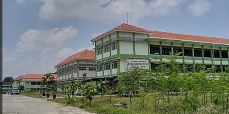 Subandi Kuwu Desa Gebang Ilir Sowan Ke Pondok Pesantren Tebu Ireng