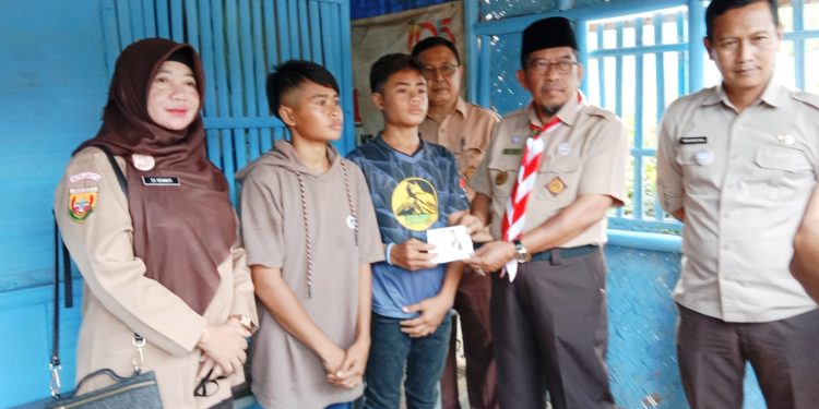 Bupati Nina Agustina Kembali Sekolahkan Samsul Ramadhan Untuk Mendapatkan Pendidikan