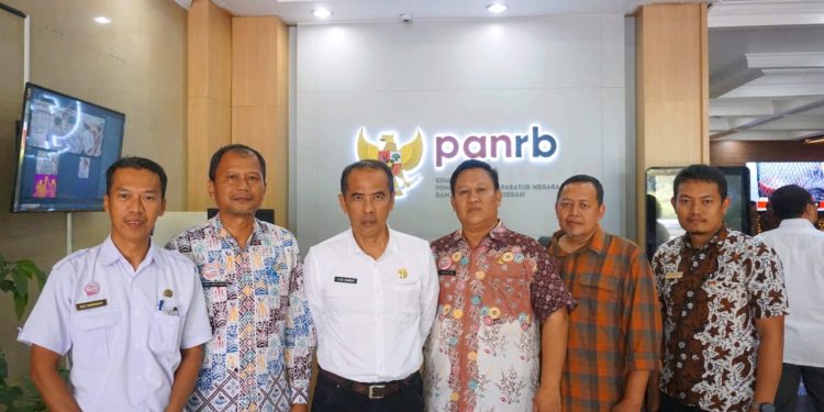 Tingkatkan Tata Kelola SPBE, Pemkab Indramayu Sambangi KemenPAN-RB 