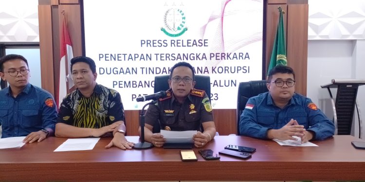 Skandal Korupsi Alun-Alun Pataraksa: Tiga Tersangka Ditahan, Negara Rugi Miliaran Rupiah