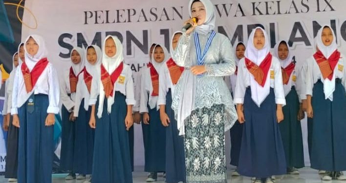 Perpisahan Siswa-Siswi SMPN1 Jamblang Kelas IX 2023- 2024 Usung Tema “Perpisahan Sebagai Titik Tolak Berprestasi”