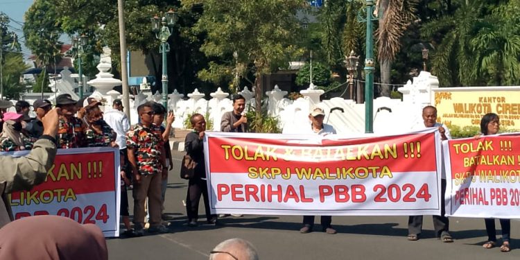 Masyarakat Kota Cirebon Protes Kenaikan PBB yang Dinilai Tidak Wajar