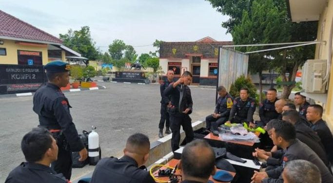 Kompi 2 Brimob Gelar Sosialisasi Peralatan Menyelam