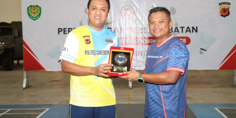Pertandingan Badminton Polres Ciko dan Batalyon Arhanud 14/PWY Meriah Peringati HUT Bhayangkara ke-78 