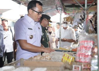 Jelang Idul Adha, Pj Bupati Cirebon dan Forkopimda Monitoring Harga Bahan Pokok