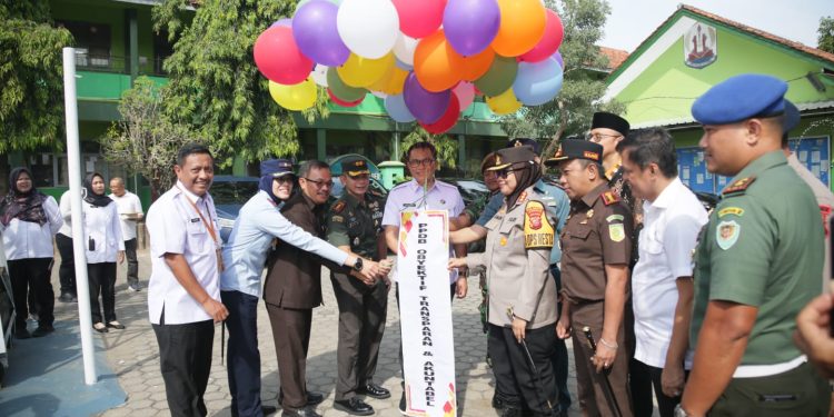 Pj Bupati Cirebon Pastikan PPDB Dilaksanakan Secara Transparan dan Akuntabel.