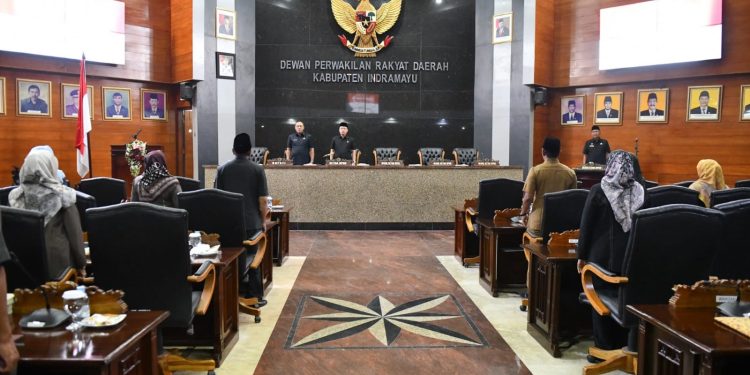 Semua Fraksi Di DPRD Memberikan Nilai Positif Terhadap Nota Penjelasan Bupati 