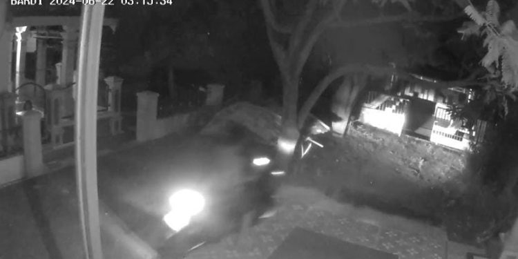 Video Viral Aksi Pencurian Terekam Kamera CCTV, Kerugian Puluhan Juta 