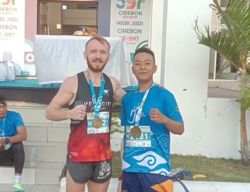 Anggota Kompi 4 Yon C Brimob Jabar Ikut Meriahkan Jabar Run 10K di Kota Cirebon