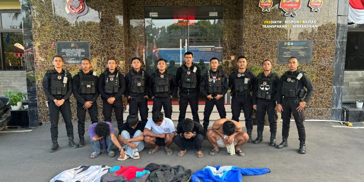Respon Cepat Tim Patroli Raimas Macan Kumbang 852 Polresta Cirebon Gagalkan Tawuran di Arjawinangun