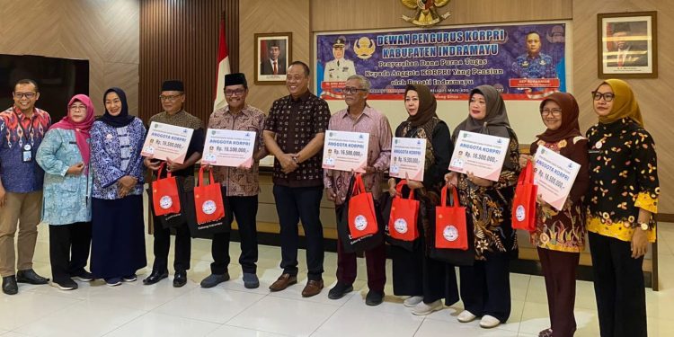 Mendapat Dana Kadeudeuh Dari Bupati Indramayu 