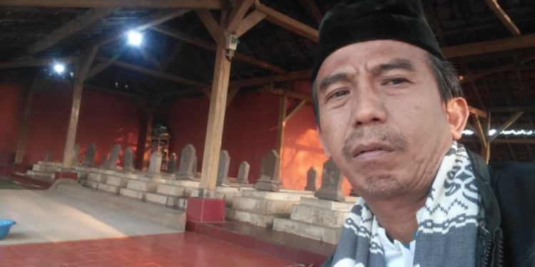 Hayu ziarah ke Petilasan Wali Allah Di Astana Gunung Jati dan Astana Syech Datul Kahfi