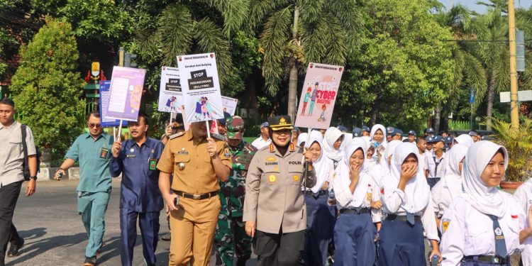 Karnaval Spektakuler: Ribuan Pelajar Bersatu Lawan Kekerasan Anak di Cirebon