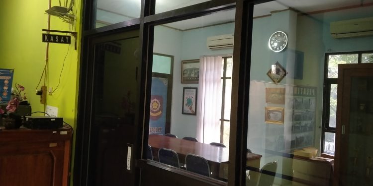 Diduga Satpol PP Kabupaten Cirebon Alergi Jurnalis, Ketika Ditanya Dugaan PT.AIYI Indonesia Yang Tak Miliki Ijin