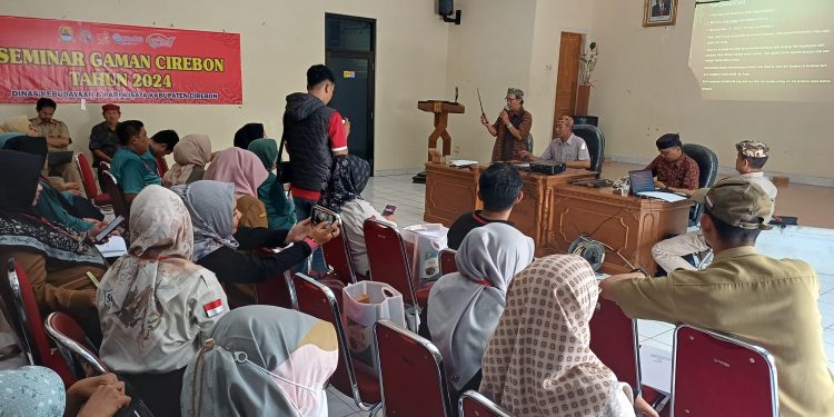 Seminar Benda Pusaka Gaman Cirebon: Dorong Eksplorasi dan Pelestarian di Museum Pangeran Cakrabuana