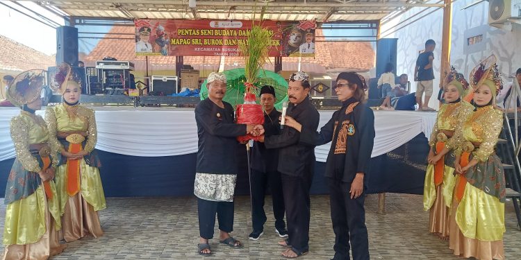 Meriahnya Tradisi Mapag Sri Susukanlebak, Bentuk Syukur Hasil Panen dan Pelestarian Budaya.