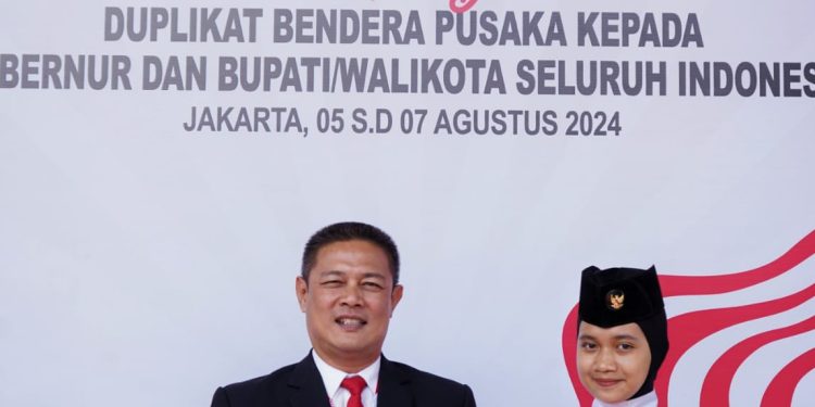 Menyambut HUT RI , BPIP Serahkan Duplikat Bendera Pusaka