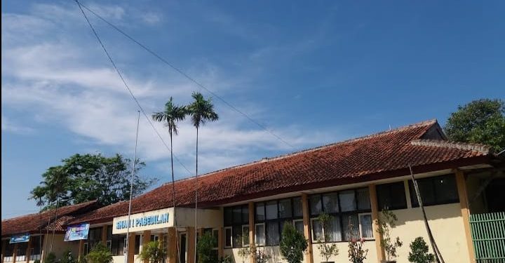Penerimaan siswa SMAN 1 Pabedilan Diduga Ada Pungli Mencapai Jutaan Rupiah