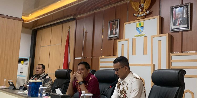 Pemkot Cirebon Targetkan Predikat Kota Informatif Ke-3: Pj Sekda Dorong SKPD Pahami UU KIP