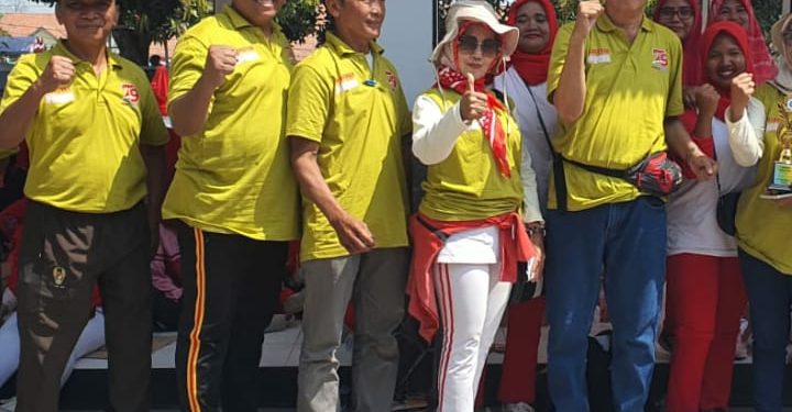 Meriahkan HUT RI Ke-79, Pemerintah Kecamatan Klangenan Gelar Jalan Sehat