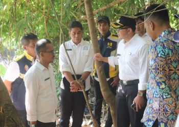 Pj Bupati Cirebon Dukung Penuh Pembersihan Pantai Baro Gebang: Apresiasi untuk Inisiatif Pandawara Group