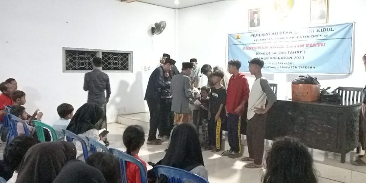 Santunan Anak Yatim Piatu Tahap 1 Tahun 2024 Diserahkan Di Aula Pemerintahan Desa Losari Kidul 