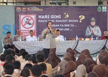 Kapolresta Cirebon Berikan Penyuluhan kepada Siswa SMAN 1 Palimanan