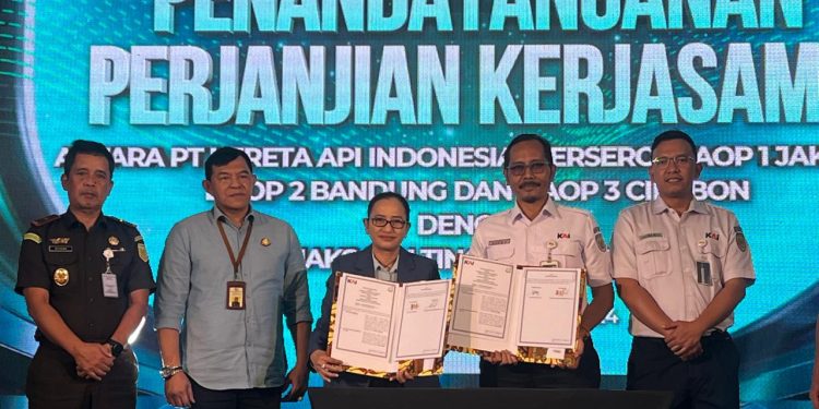 KAI dan Kejaksaan Tinggi Jawa Barat Tanda Tangani Kesepakatan Strategis, Fokus Lindungi Aset Negara