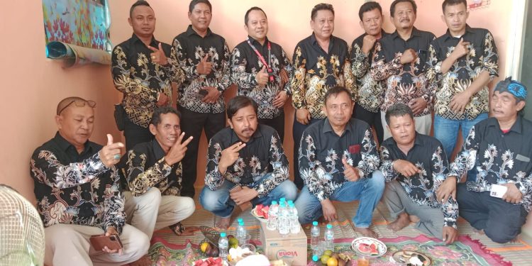 Ketua Umum LBH Indonesia Adil Bersatu, H. Hasan Bisri, Hadiri Arisan Rutin di Perumahan Taman Sakura Cirebon