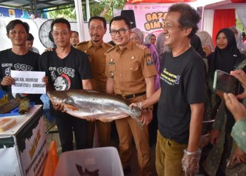 Pj Bupati Cirebon Dorong Masyarakat Gemar Makan Ikan untuk Cegah Stunting
