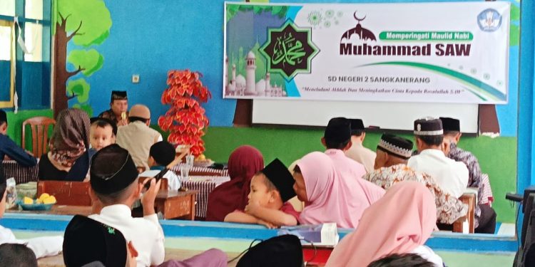 Teladani Akhlak Rasulullah, SDN 2 Sangkanerang Peringati Maulid Nabi Muhammad 1446 H