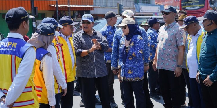 Nina-Dewa Usulkan Jalan Indramayu-Karangampel Dilebarkan