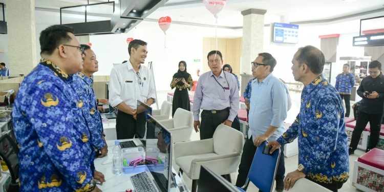 Pjs. Bupati Indramayu Tinjau Mal Pelayanan Publik untuk Tingkatkan Kualitas Layanan