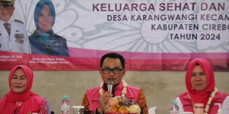 PJ Bupati Cirebon Tinjau Kesiapan Desa Karangwangi untuk Lomba P2WKSS Tingkat Jawa Barat