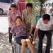 Peduli PPKS, Dinas Sosial Serahkan Bantuan Atensi Kepada Penyandang Disabilitas di Indramayu