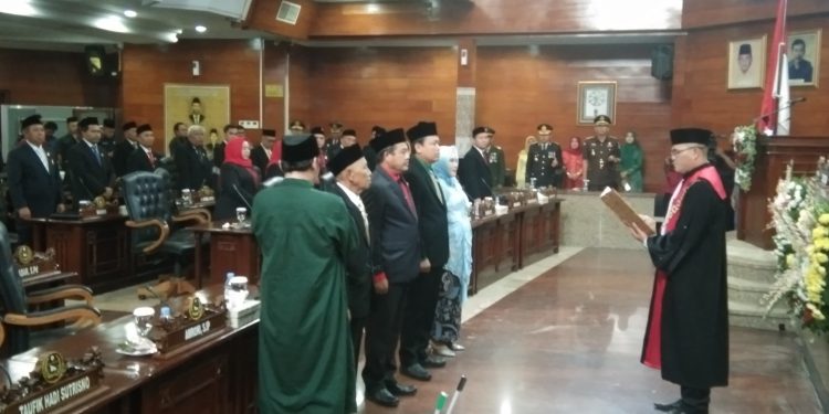 Pimpinan Baru DPRD Indramayu Resmi Dilantik, Siap Wujudkan Aspirasi Rakyat 