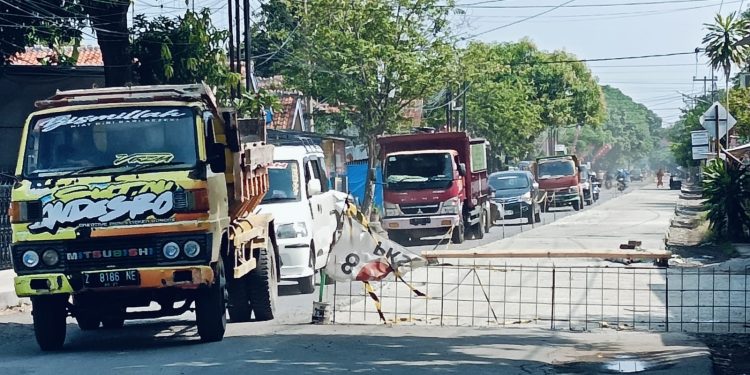 CV. Pandu Pertiwi Maksimalkan Pekerjaan Betonisasi Jalan Sindanglaut – Pabuaran